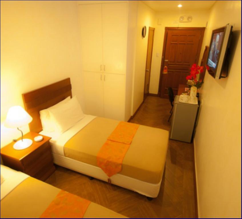Avitel Hotel Makati City Kamer foto
