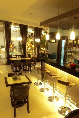 Avitel Hotel Makati City Buitenkant foto